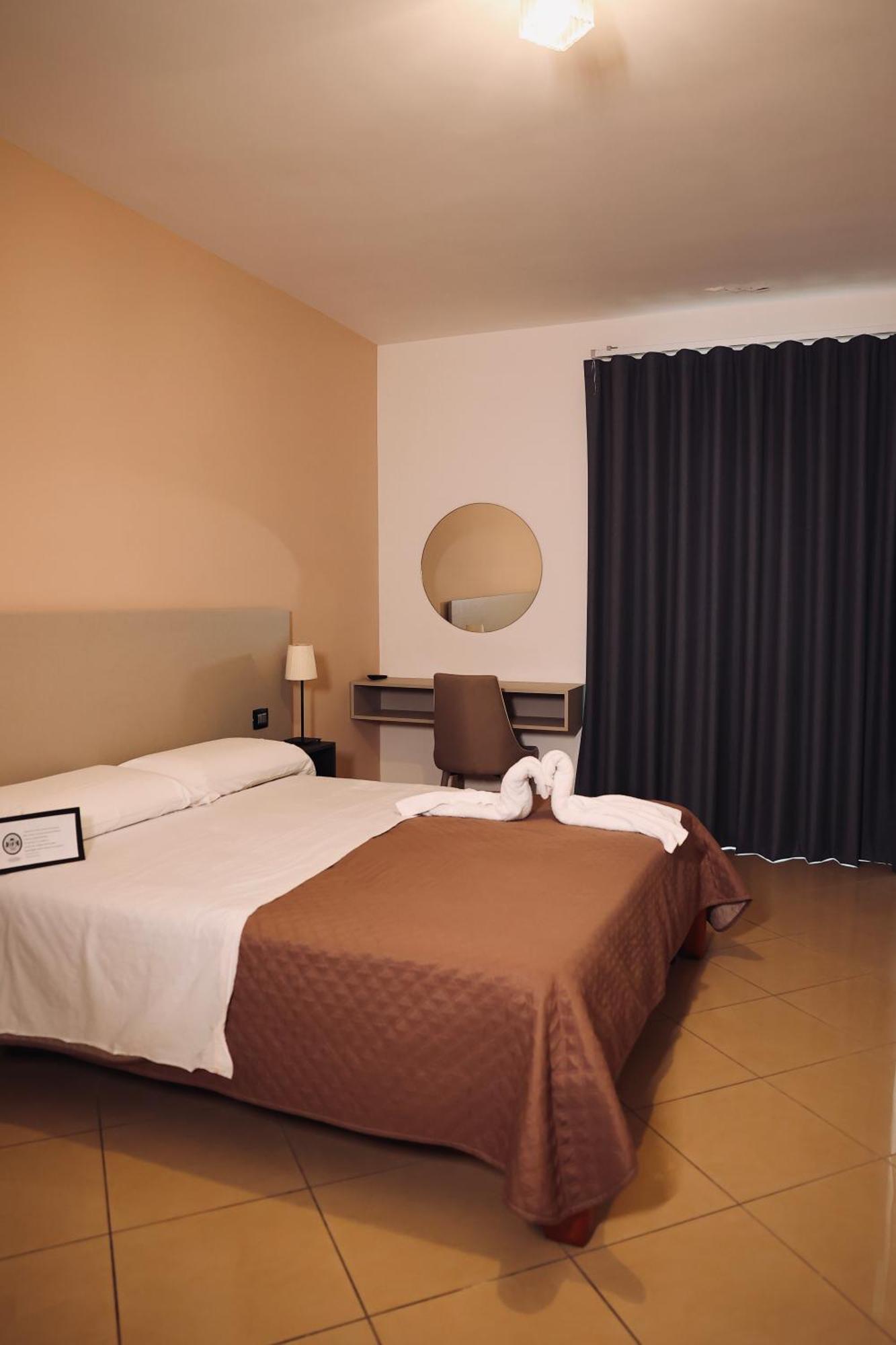 Hotel Futuro Aversa Exterior foto